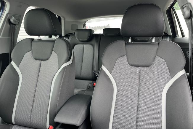 AUDI Q2 Photo 21