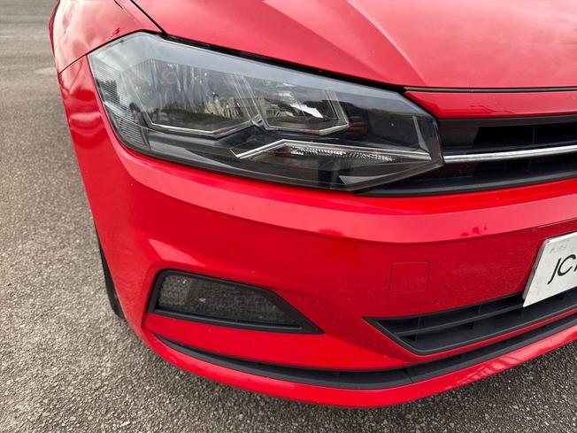 VOLKSWAGEN Polo Photo 19