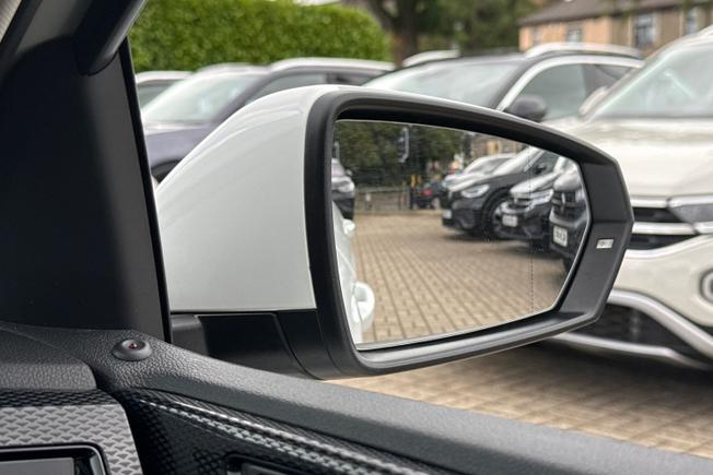 VOLKSWAGEN Polo Photo 30