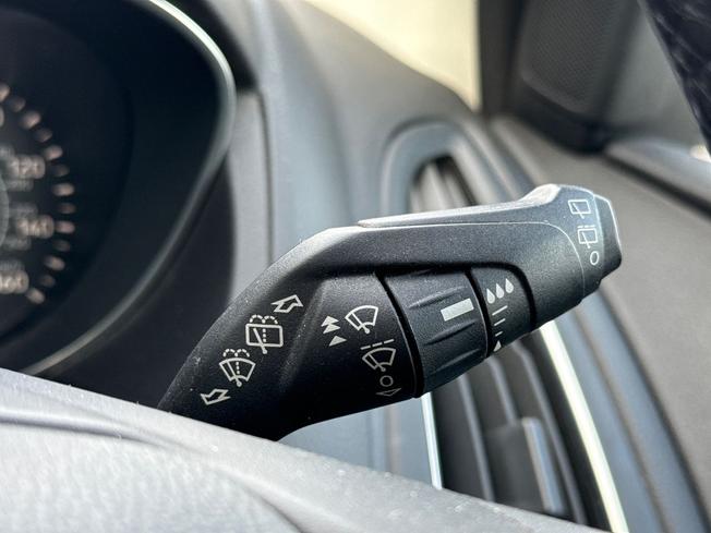 FORD Focus Photo 54