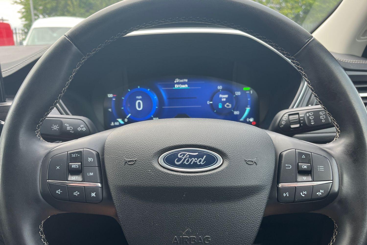 Ford KUGA Photo 11