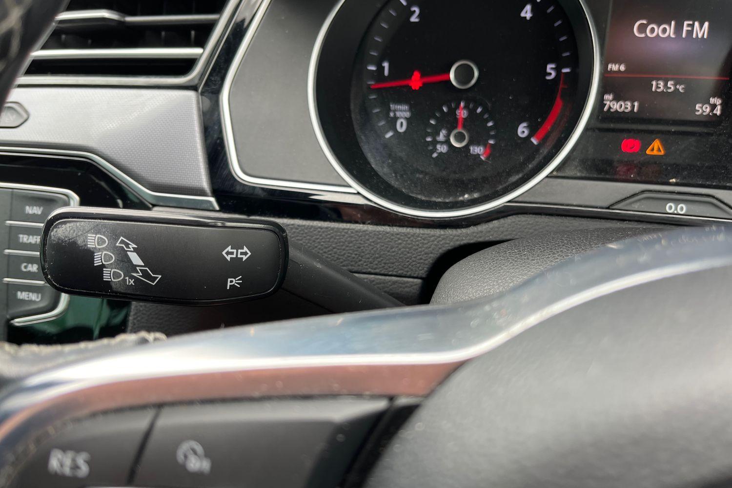 Volkswagen PASSAT Photo 13