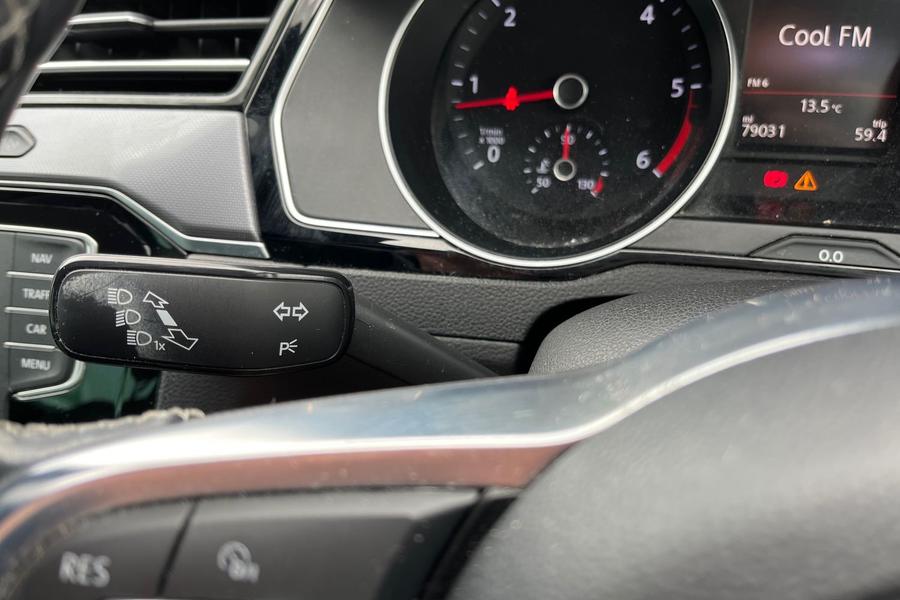 Volkswagen PASSAT Photo autoimg-f1af739fb7d4386fbb48ea709dd77b1d397ae558.jpg
