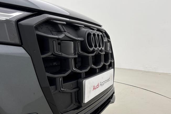 AUDI Q7 Photo 22
