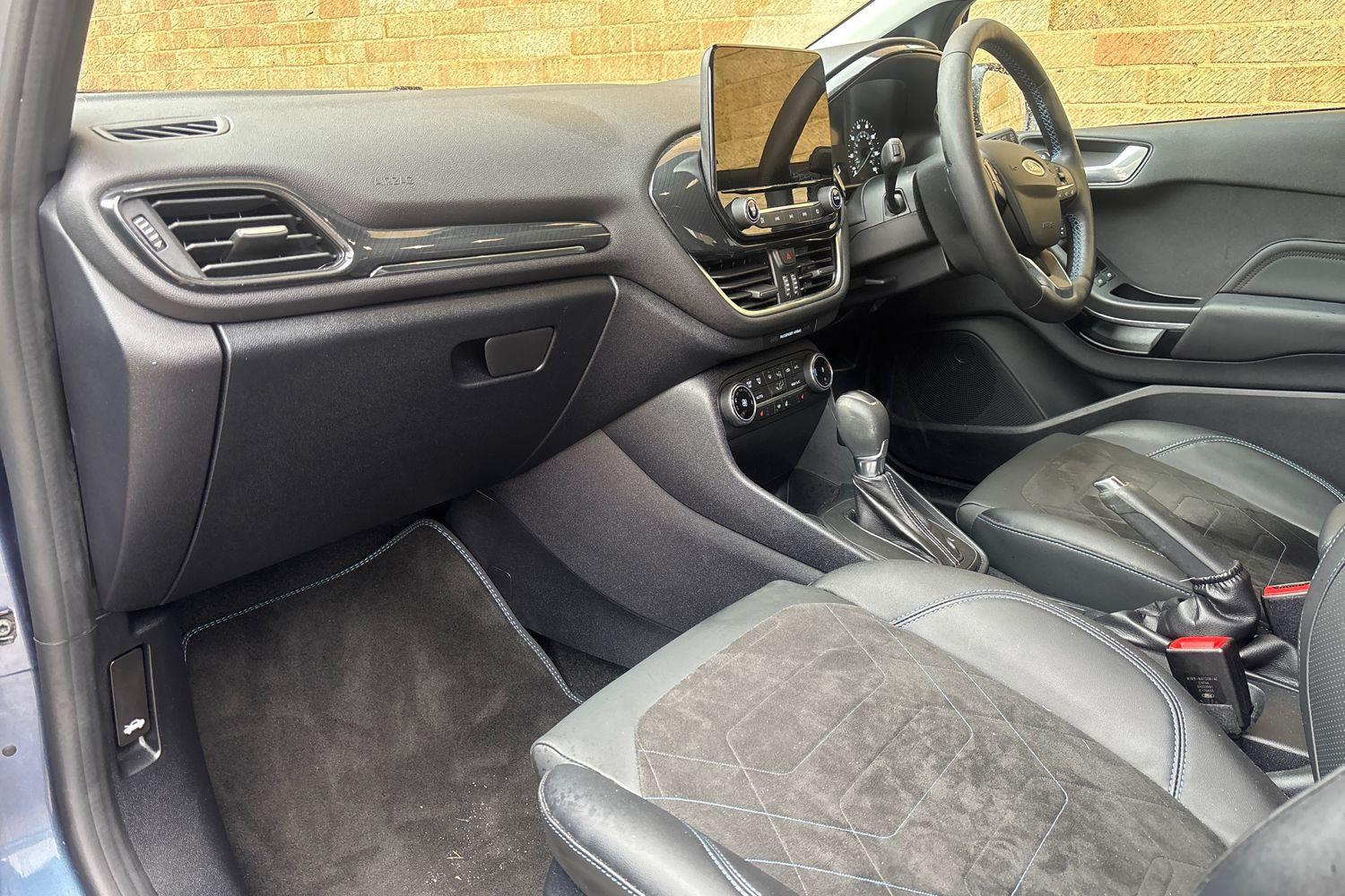 Ford Fiesta Photo 17