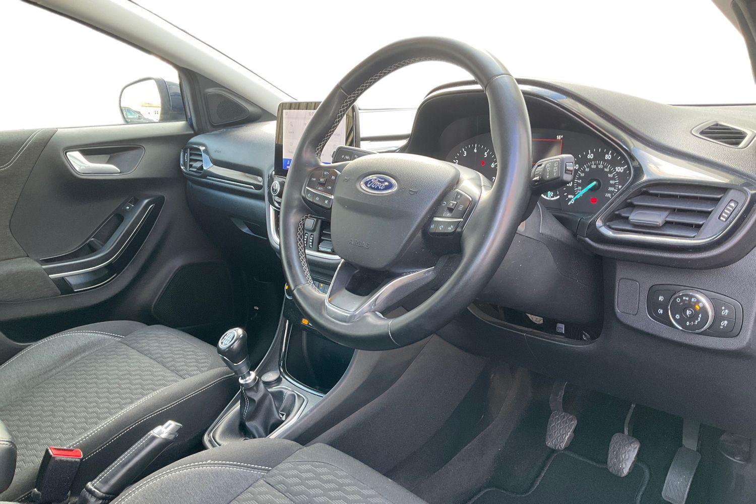 Ford PUMA Photo 8