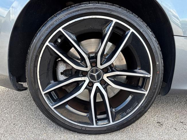 MERCEDES-BENZ E Class Photo 33