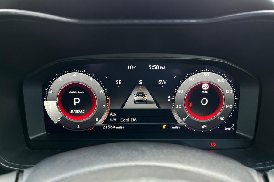 Nissan JUKE Photo autoimg-f1bc06cb6c3a9bcbc41c6adf44e0f16668f71261.jpg
