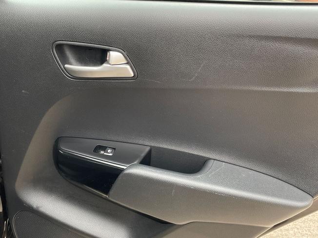 KIA Picanto Photo 32