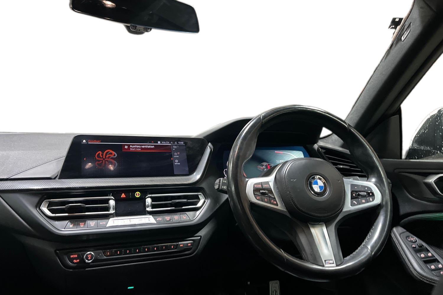 BMW 2 SERIES Photo 9