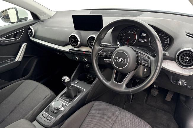AUDI Q2 Photo 6