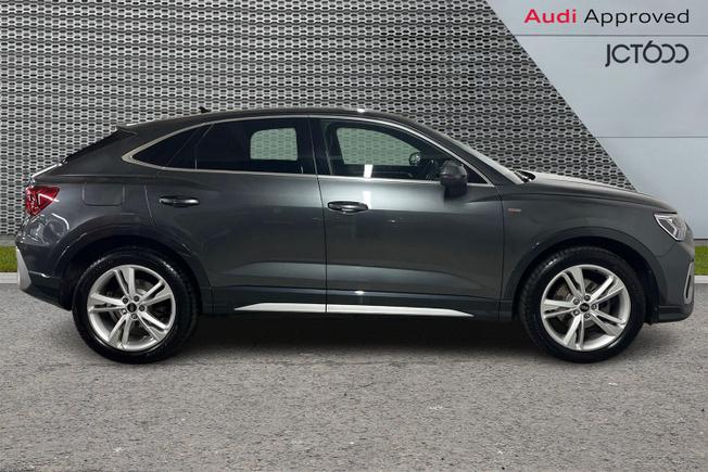 Audi Q3 Photo 4