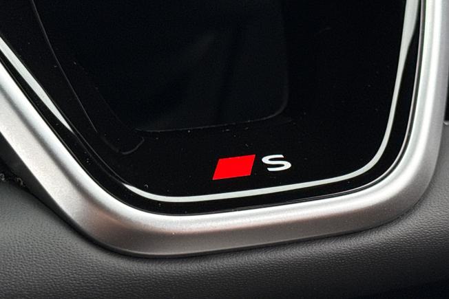 AUDI  A6 Sportback  Photo 32