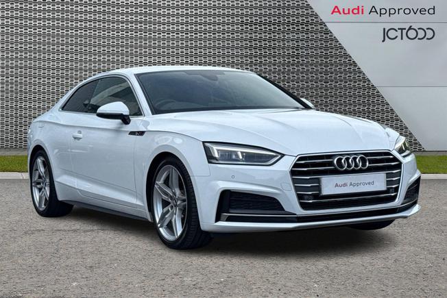 AUDI A5 Photo 1