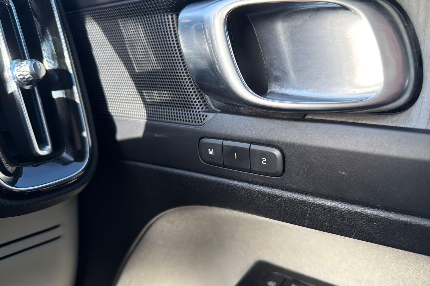 Volvo XC40 Photo 33