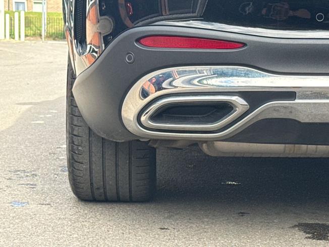 MERCEDES-BENZ Glc Photo 36