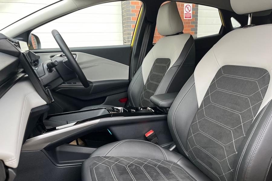 Ford PUMA Photo autoimg-f1d668ae32e4b1c0f20360f79a28eb719b7049d0.jpg