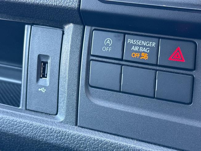 VOLKSWAGEN Transporter Photo 57