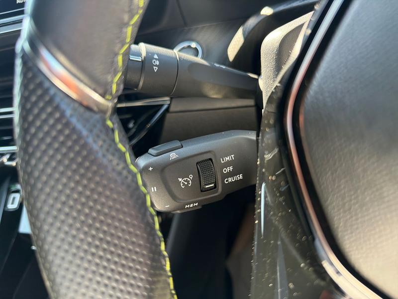 Used Peugeot 208 NJ71UWV 22