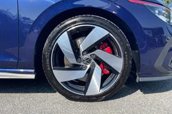 VOLKSWAGEN Golf Photo 5