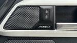 Land Rover Defender Photo 23
