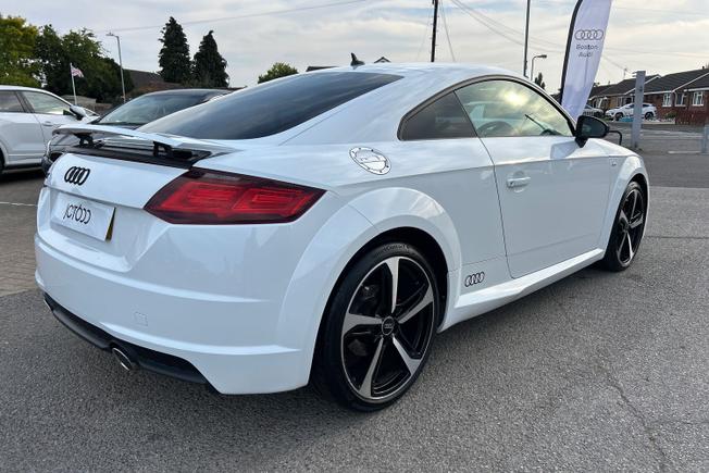 AUDI TT Photo 24