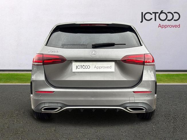 MERCEDES-BENZ B Class Photo 7