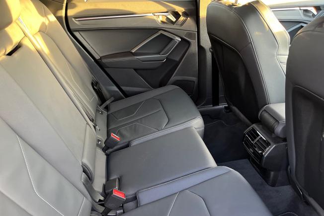 AUDI Q3 Photo 43