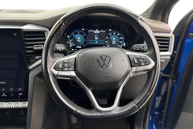 VOLKSWAGEN Amarok Photo 11