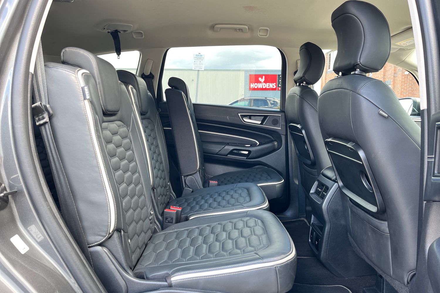 Ford S-Max Photo 27