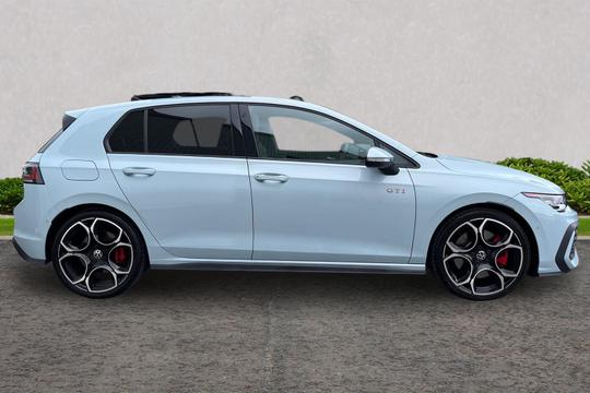 Volkswagen Golf Photo autoimg-f1f08a9dfe3d2fc0f50a862af3916283da32ee47.jpg