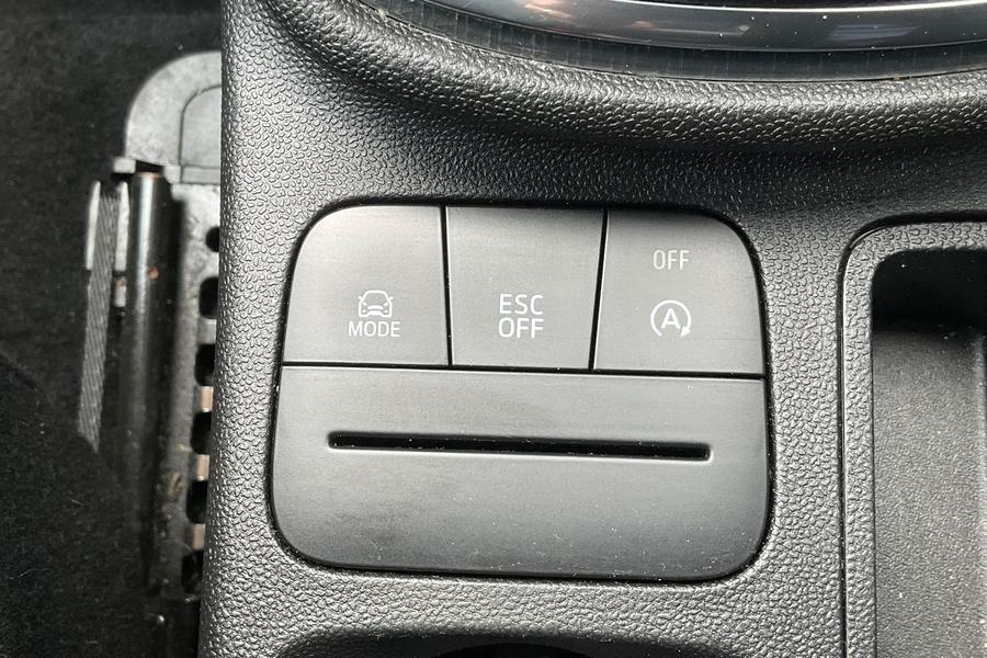 Ford Fiesta Photo autoimg-f1f0c26d9fcb73c7118b1e80e1a44ff4cfd82502.jpg