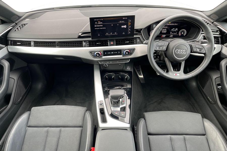 Audi A5 Photo autoimg-f1f30340d9bb830ff820e6d7f83e2c6a35132343.jpg