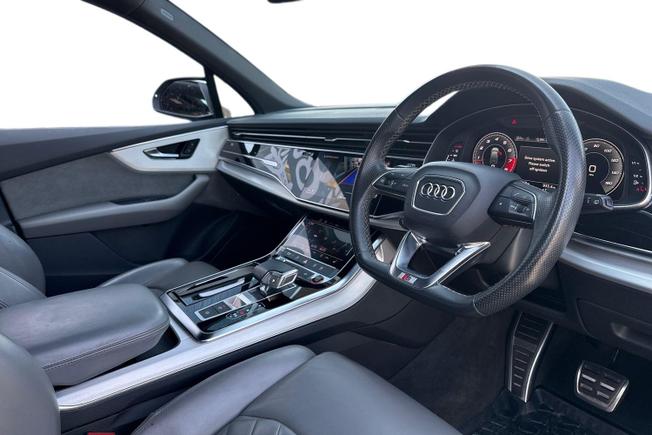 AUDI Sq7 Photo 6