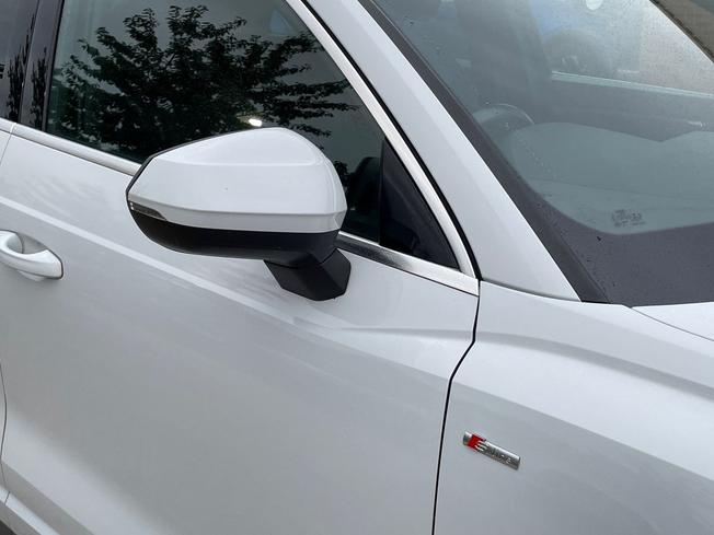 AUDI Q3 Photo 20