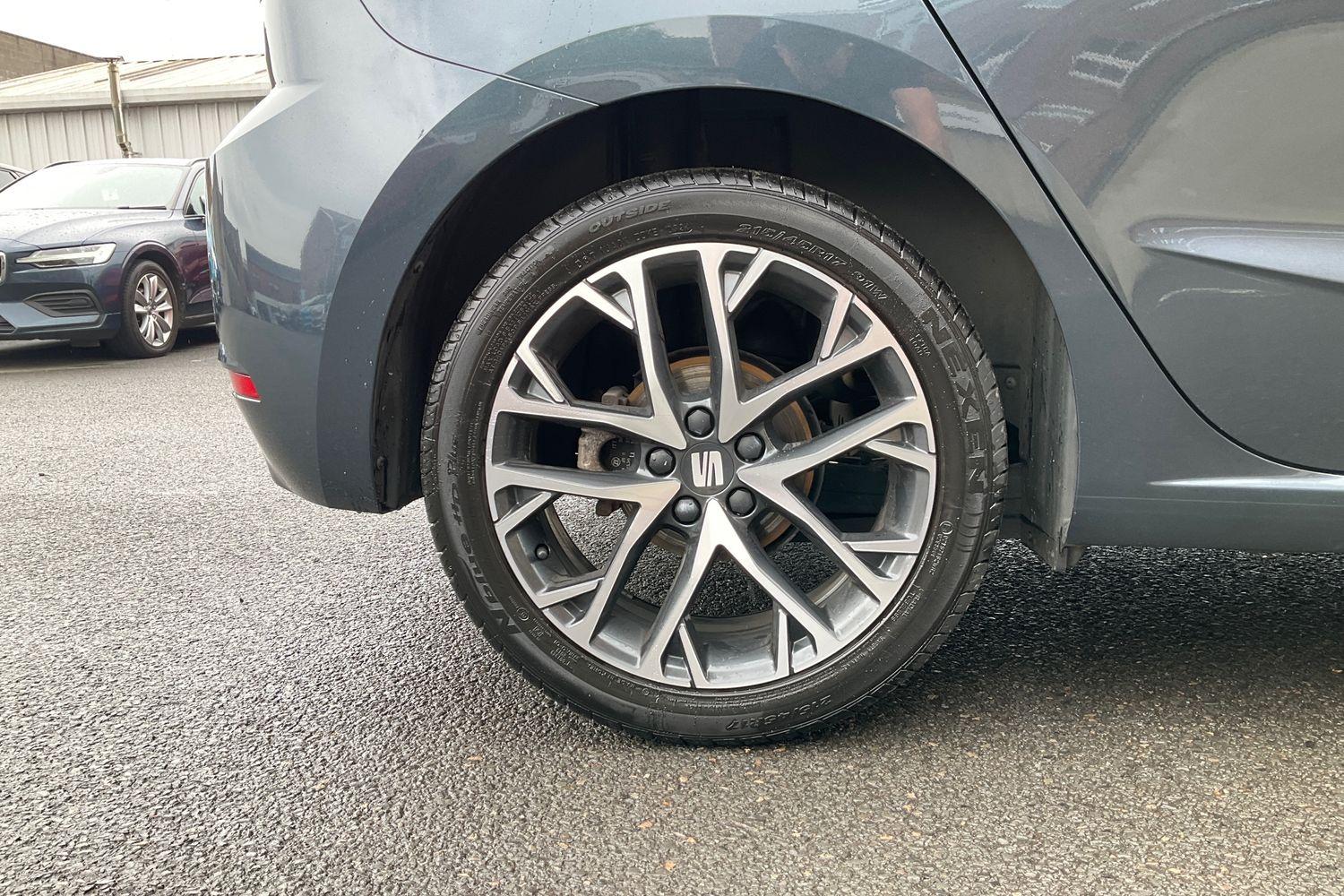 SEAT IBIZA Photo 7