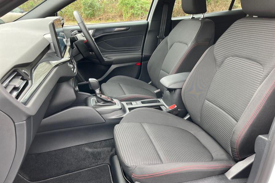 Ford FOCUS Photo autoimg-f2011cdccbe4ffcd7a81371c0482d24cb7376c7a.jpg