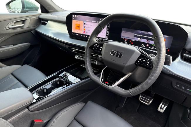 AUDI Q3 Photo 6