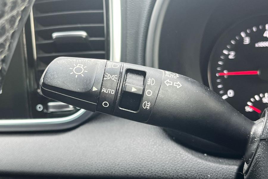 Kia SPORTAGE Photo autoimg-f20b87b6e52518bf41f44b8b22cf1b34a3e3f1d9.jpg