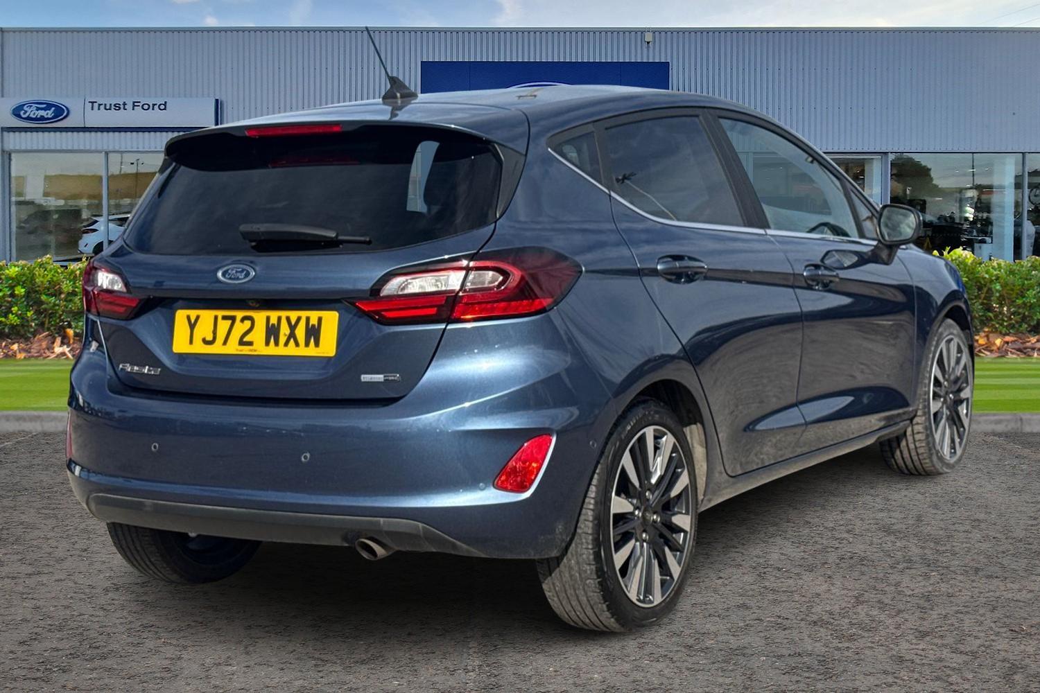 Ford FIESTA Photo 3