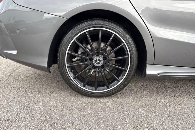 MERCEDES-BENZ CLA Class Photo 22