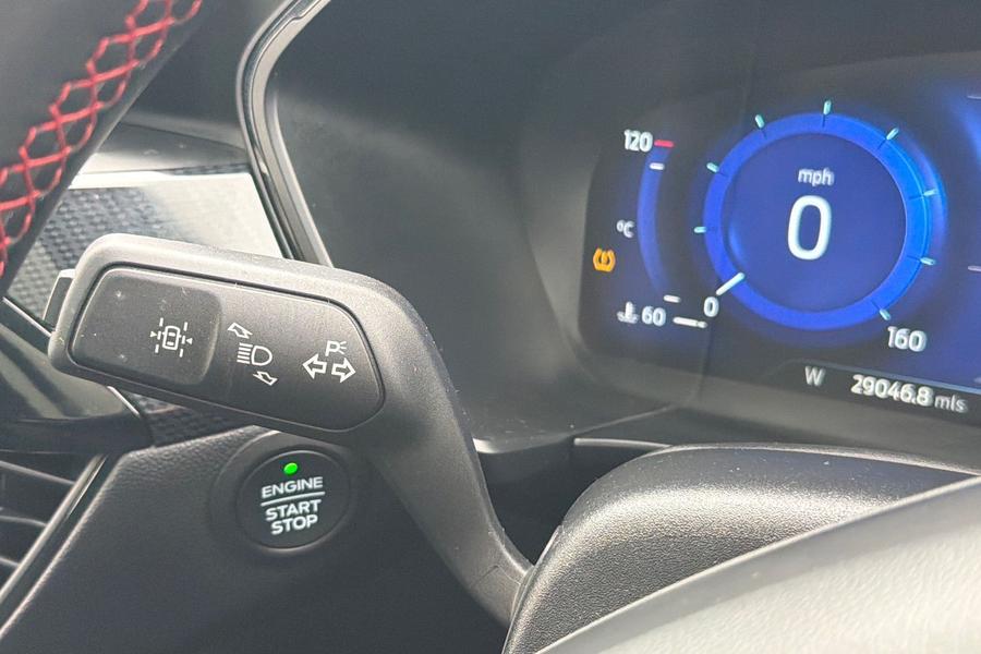 Ford KUGA Photo autoimg-f2130b1660cad708b03f040b5b232c6396a06bee.jpg