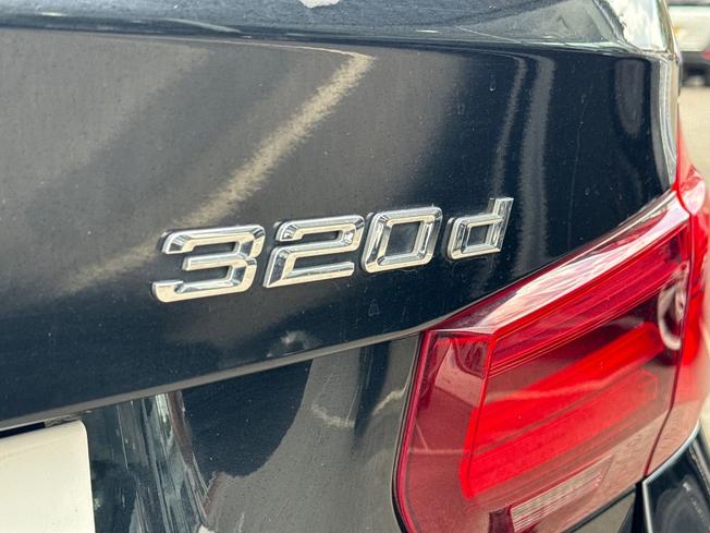 BMW 3 Series Photo 31