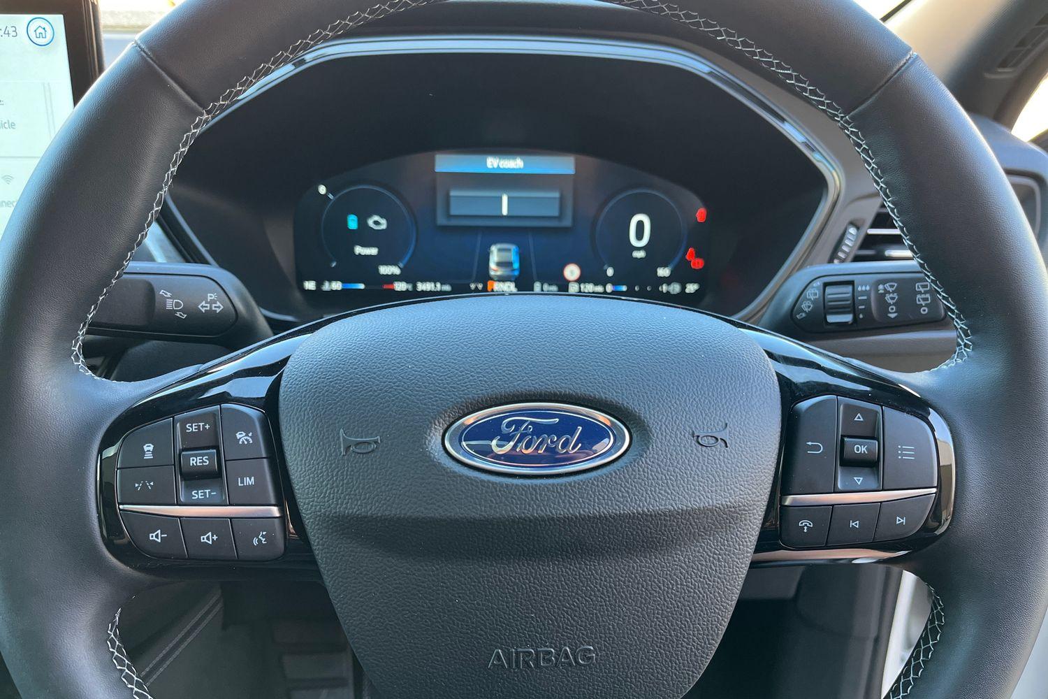 Ford KUGA Photo 11