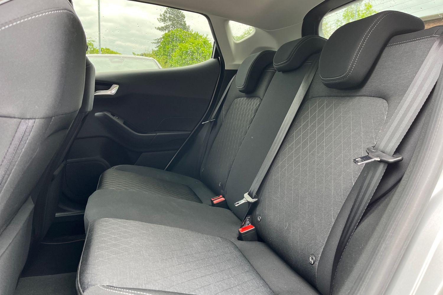 Ford Fiesta Photo 19