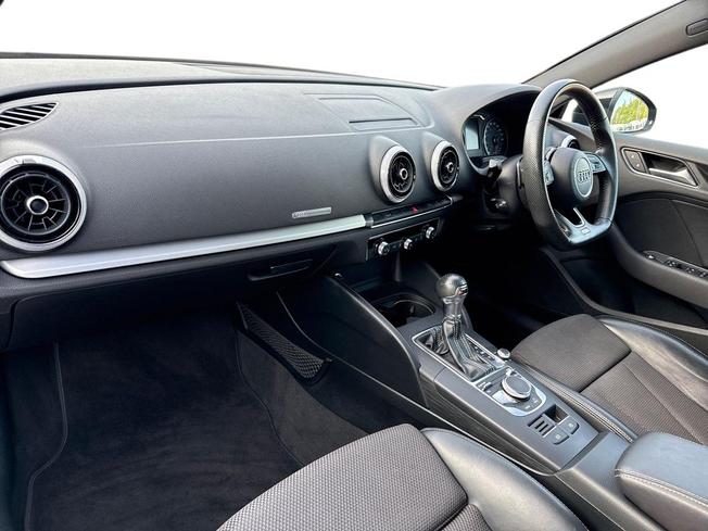 Audi A3 Photo 2