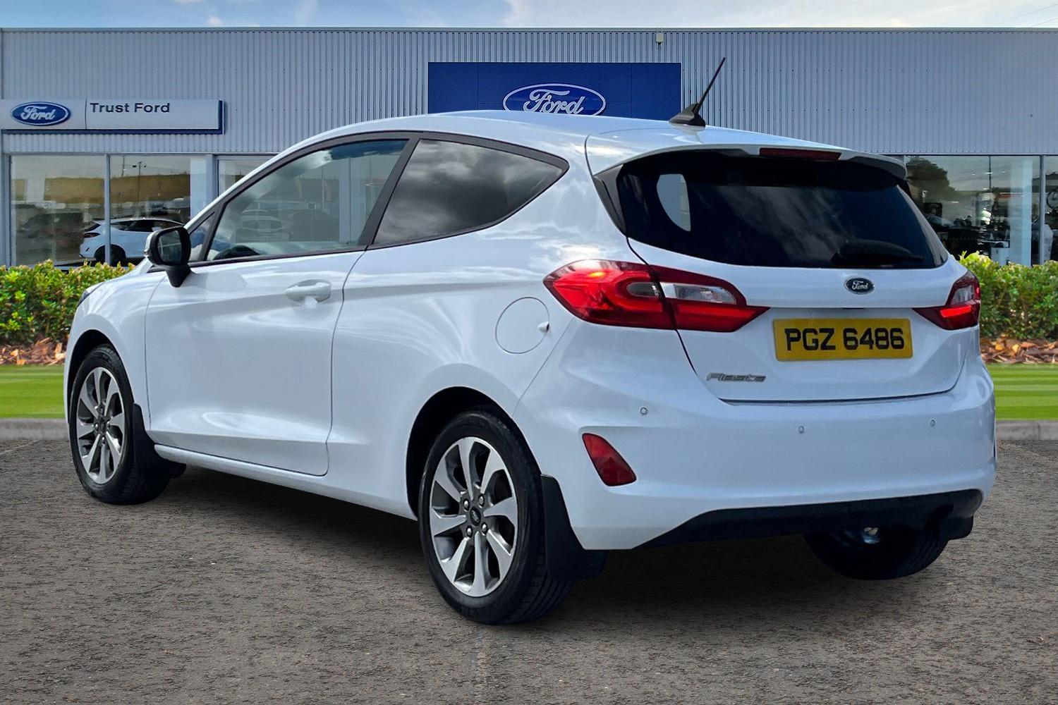 Ford FIESTA Photo 1