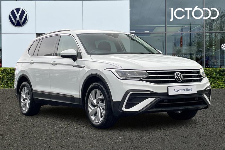 Used 2022 VOLKSWAGEN Tiguan Allspace 1.5 TSI Life SUV 5dr Petrol Manual Euro 6 (s/s) (150 ps) White at JCT600