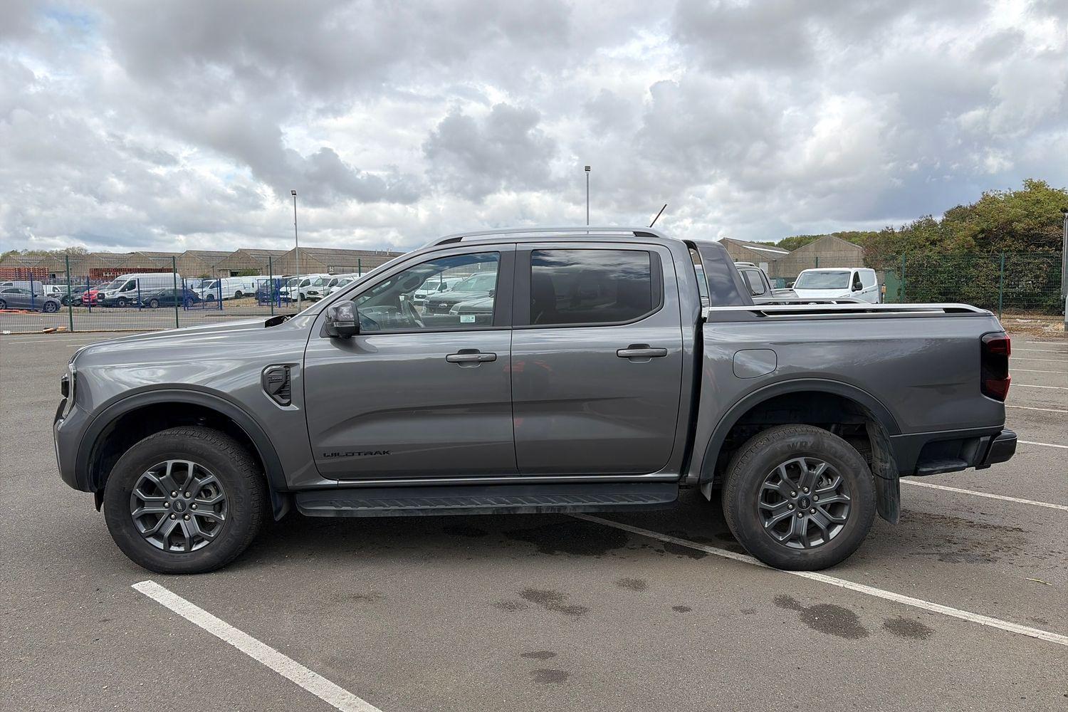 Ford RANGER Photo 23