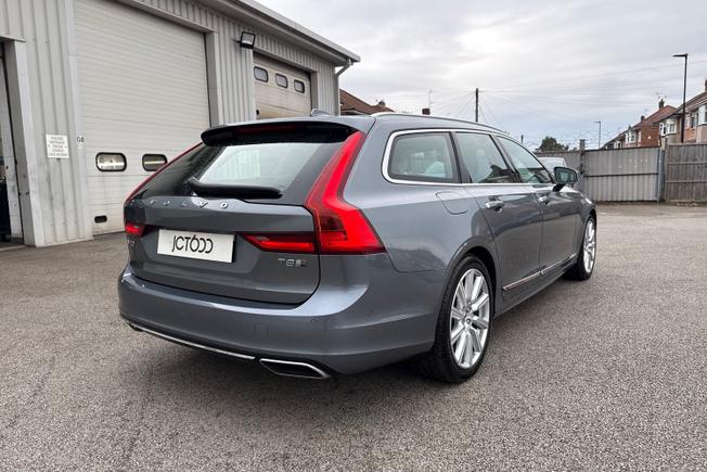 VOLVO V90 Photo 23